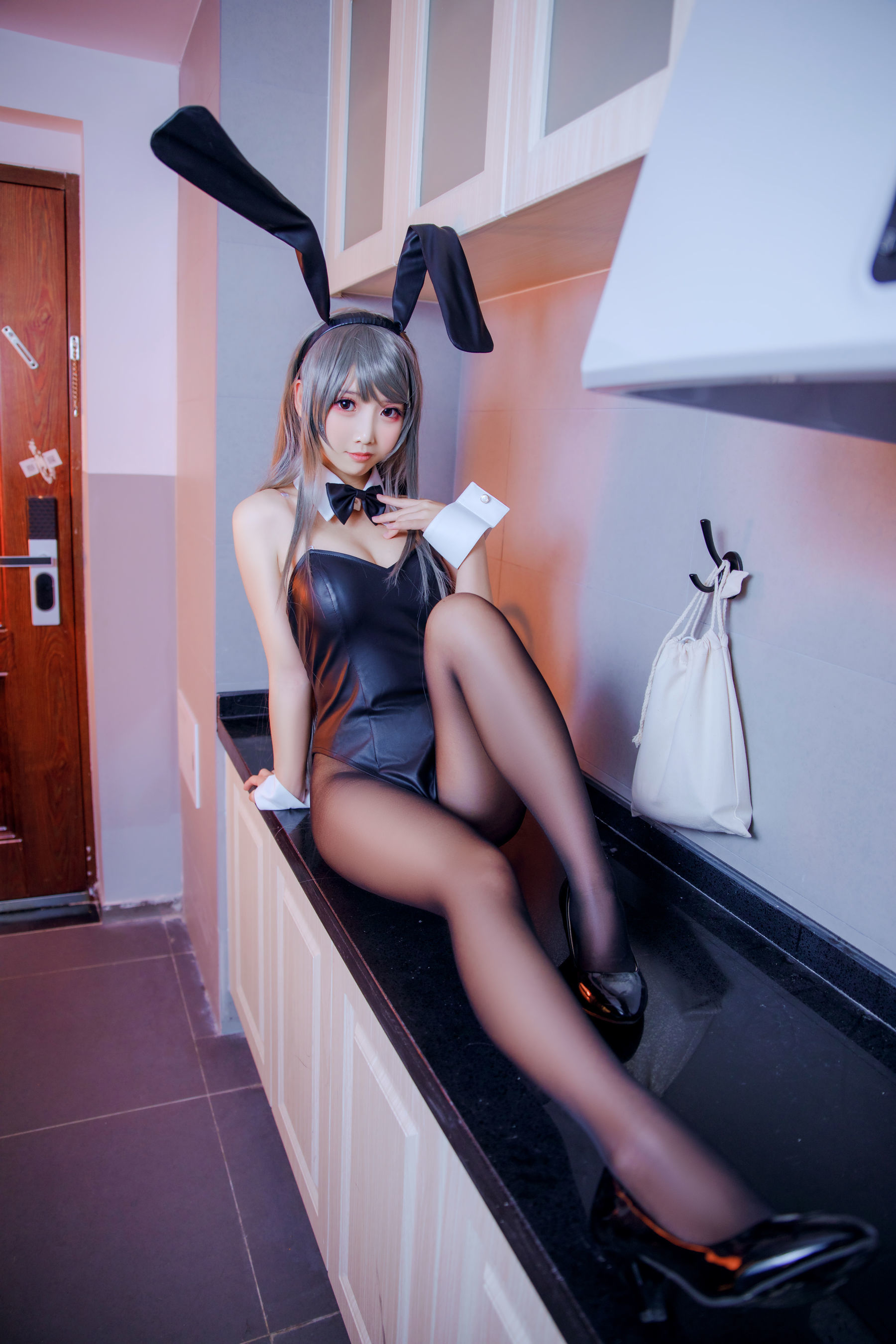 Bunny girl. Sakurajima mai косплей Bunny. Косплей Seishun buta Yarou WA Bunny. Bunny girl Senpai костюм. Девочка Зайка косплей.