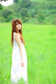 Em gái Đài Loan Xiaojing "Phong cảnh trang trại đầu mùa hè" Loạt váy trắng tuyệt đẹp